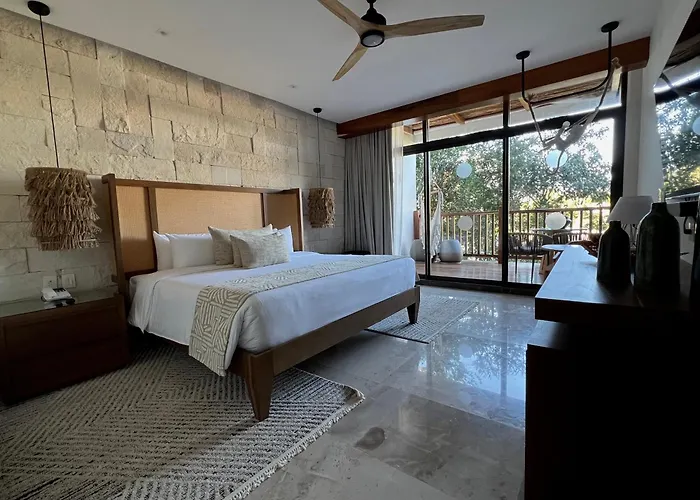 Mundo Maya - Jaguar Park & Tulum