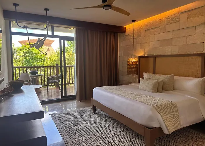 Hotel Mundo Maya - Jaguar Park &