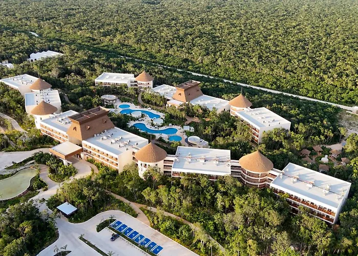 Mundo Maya - Jaguar Park & Hotel 5*