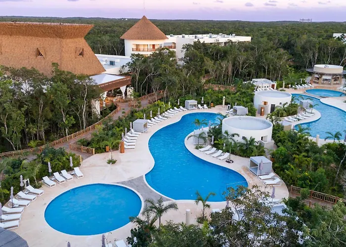 Mundo Maya - Jaguar Park & Hotel 5*