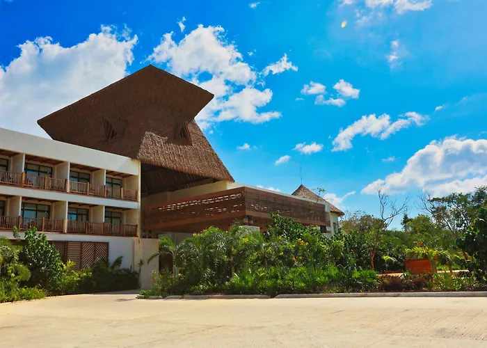 Mundo Maya - Jaguar Park & Hotel Tulum