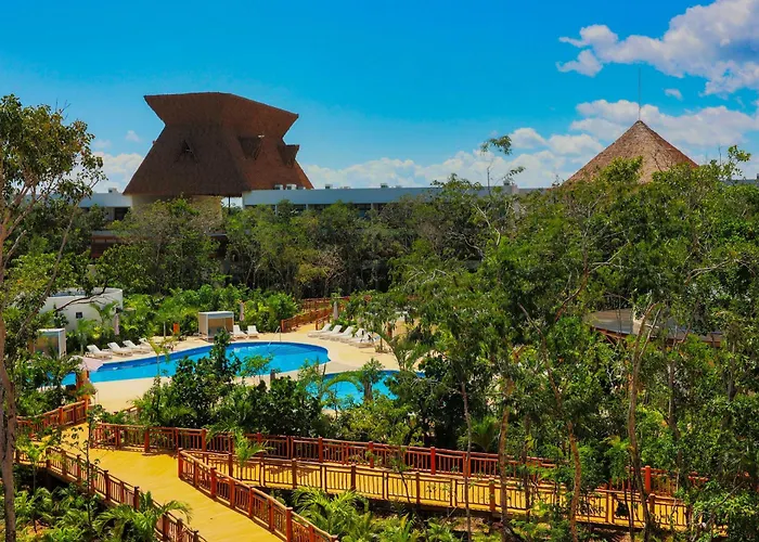 Mundo Maya - Jaguar Park & Tulum