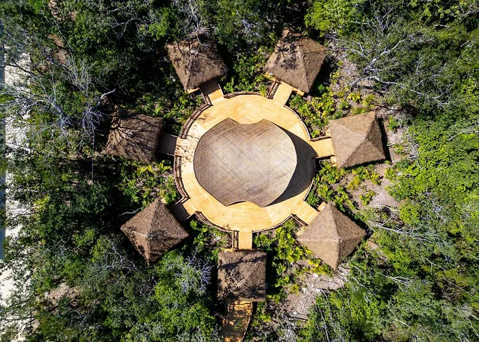 Hotel Mundo Maya - Jaguar Park &