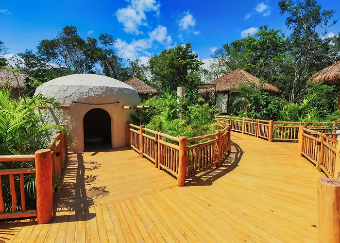 Mundo Maya - Jaguar Park & Tulum