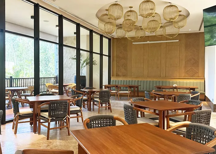 Mundo Maya - Jaguar Park & Hotel 5*