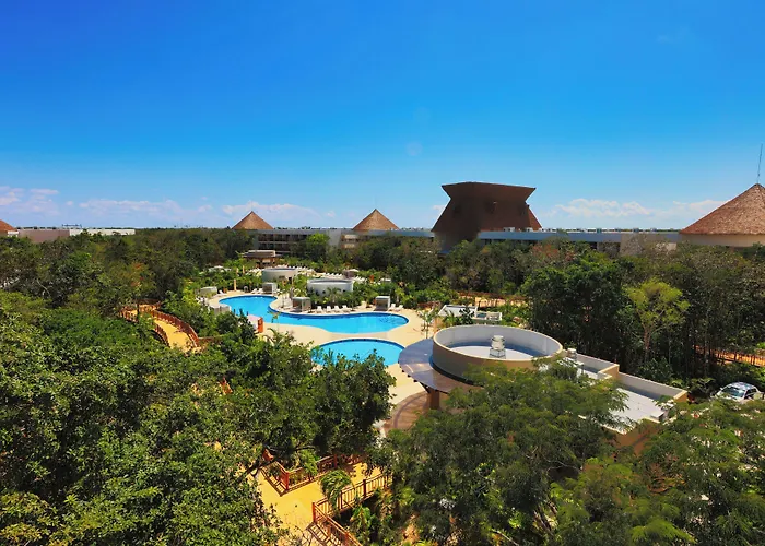 Mundo Maya - Jaguar Park & Tulum