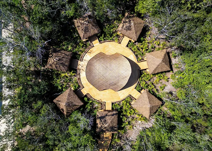 Mundo Maya - Jaguar Park & Tulum